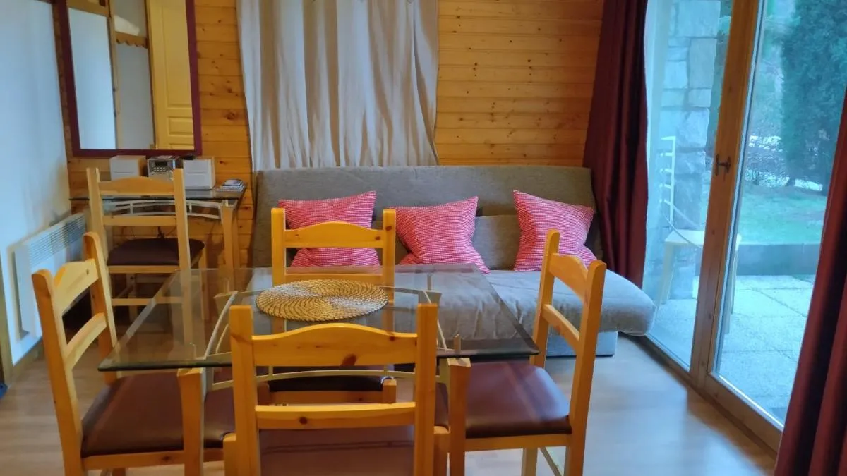 Image 1 of Hameau 2 006 – SPA & PISCINE appartement 6 pers