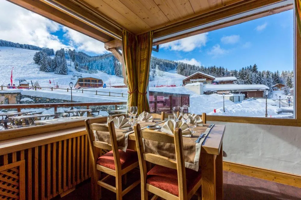 Image 2 of Hotel les Flocons