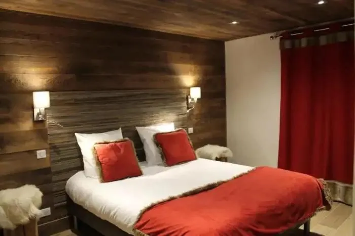 Image 1 of LA DATCHA CHALET PISCINE HAMMAM SAUNA 25 personnes