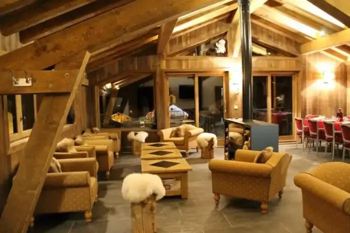 Image 2 of LA DATCHA CHALET PISCINE HAMMAM SAUNA 25 personnes