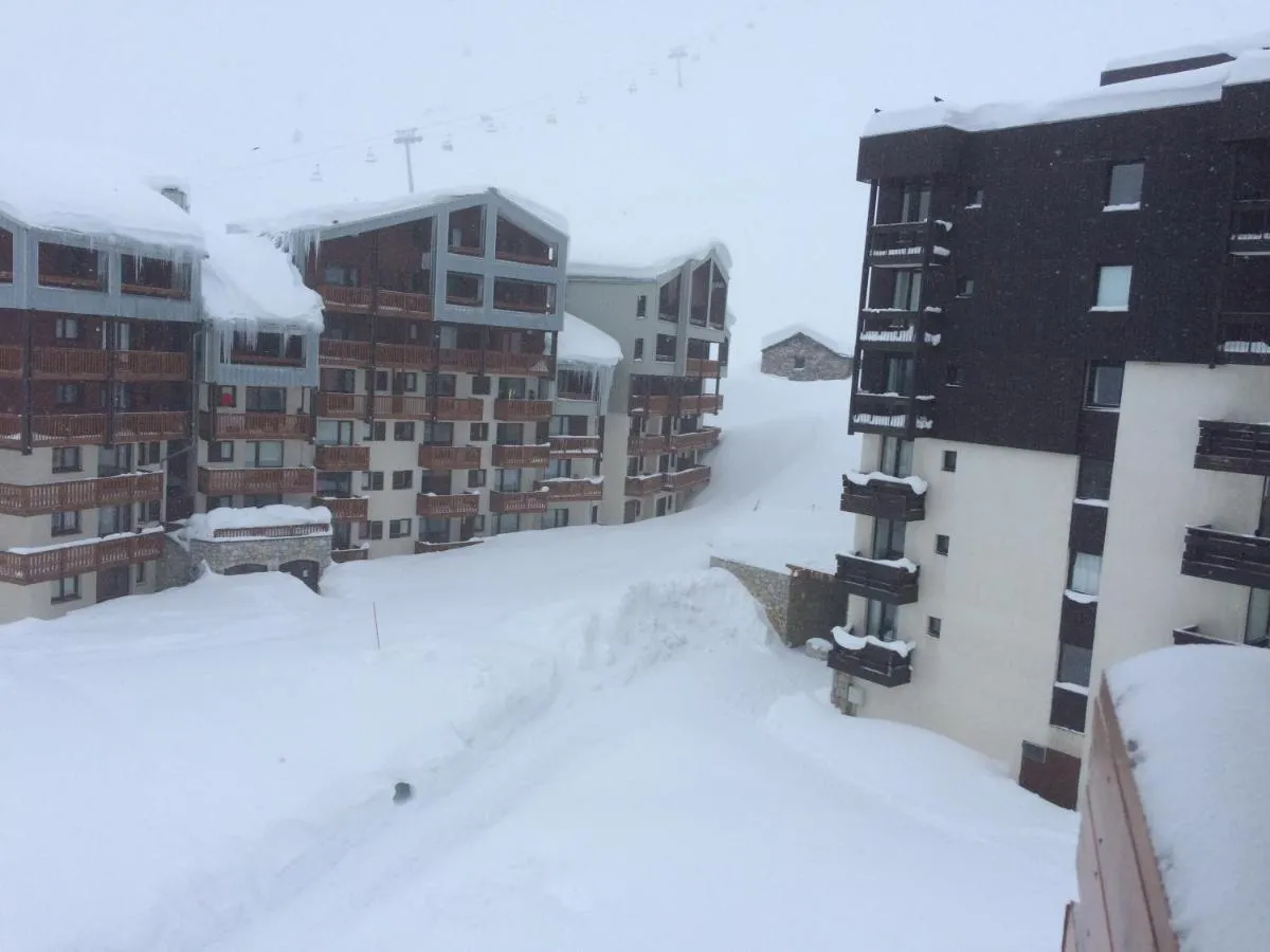 Image 5 of LE BORSAT SUR PISTE TIGNES VAL CLARET STUDIO CABINE BALCON