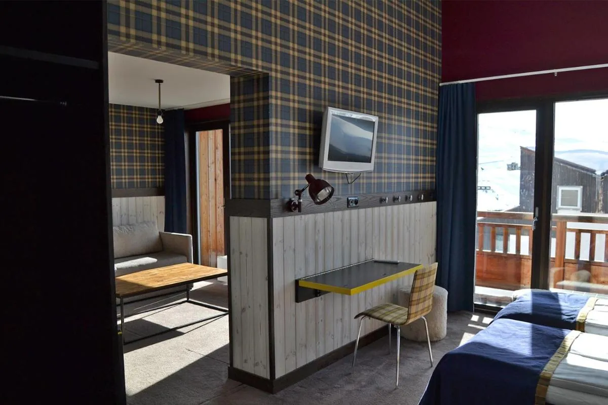 Image 4 of Langley Hôtel Tango