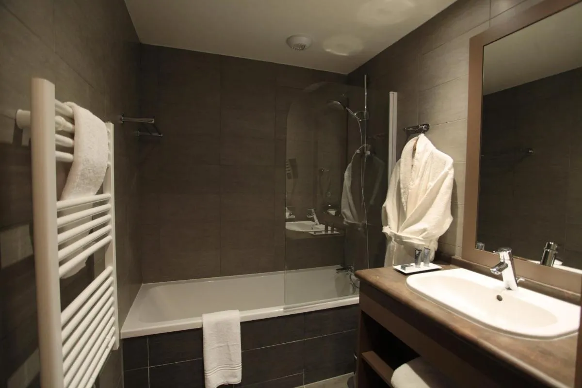Image 2 of Le Chalet du Mont Vallon Spa Resort