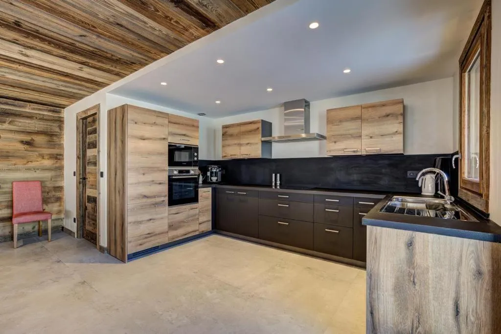 Image 6 of Le Cheval Blanc, Ski aux pieds, Jacuzzi