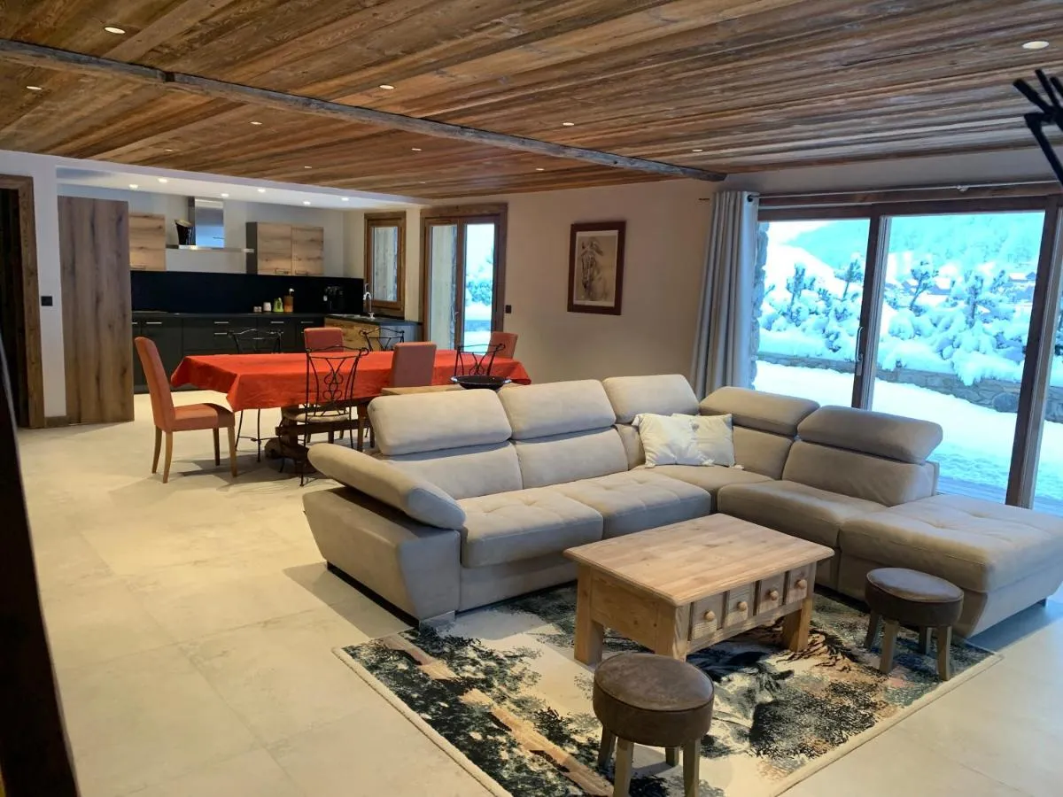 Image 1 of Le Cheval Blanc, Ski aux pieds, Jacuzzi