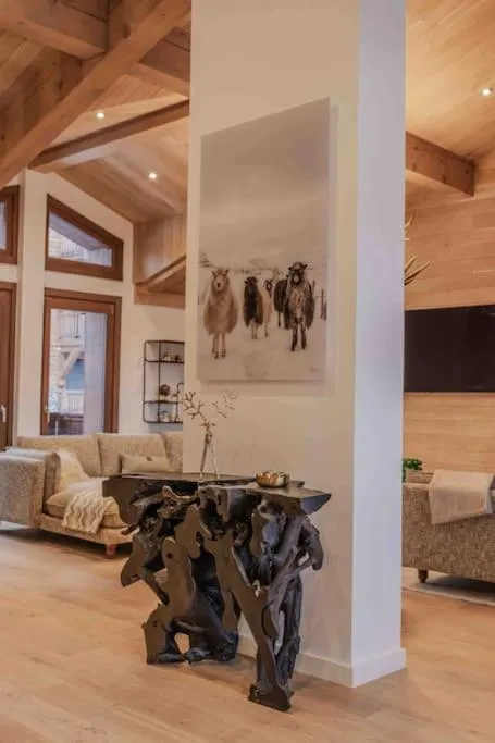 Image 4 of Le Glacier Pelve Courchevel 1650 – Five Bedrooms – Bed & Breakfast