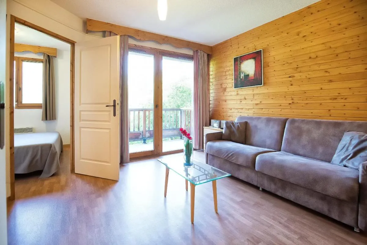 Image 5 of Le Hameau SPA & PISCINE appartement 2 pieces 4pers by Alpvision Residences