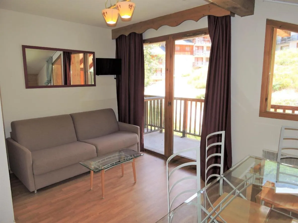 Image 3 of Le Hameau SPA & PISCINE appartement 2 pieces 6pers by Alpvision Residences