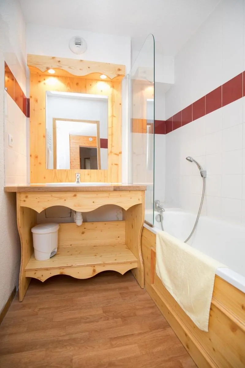 Image 3 of Le Hameau SPA & PISCINE appartement 3 pieces 6pers by Alpvision Residences