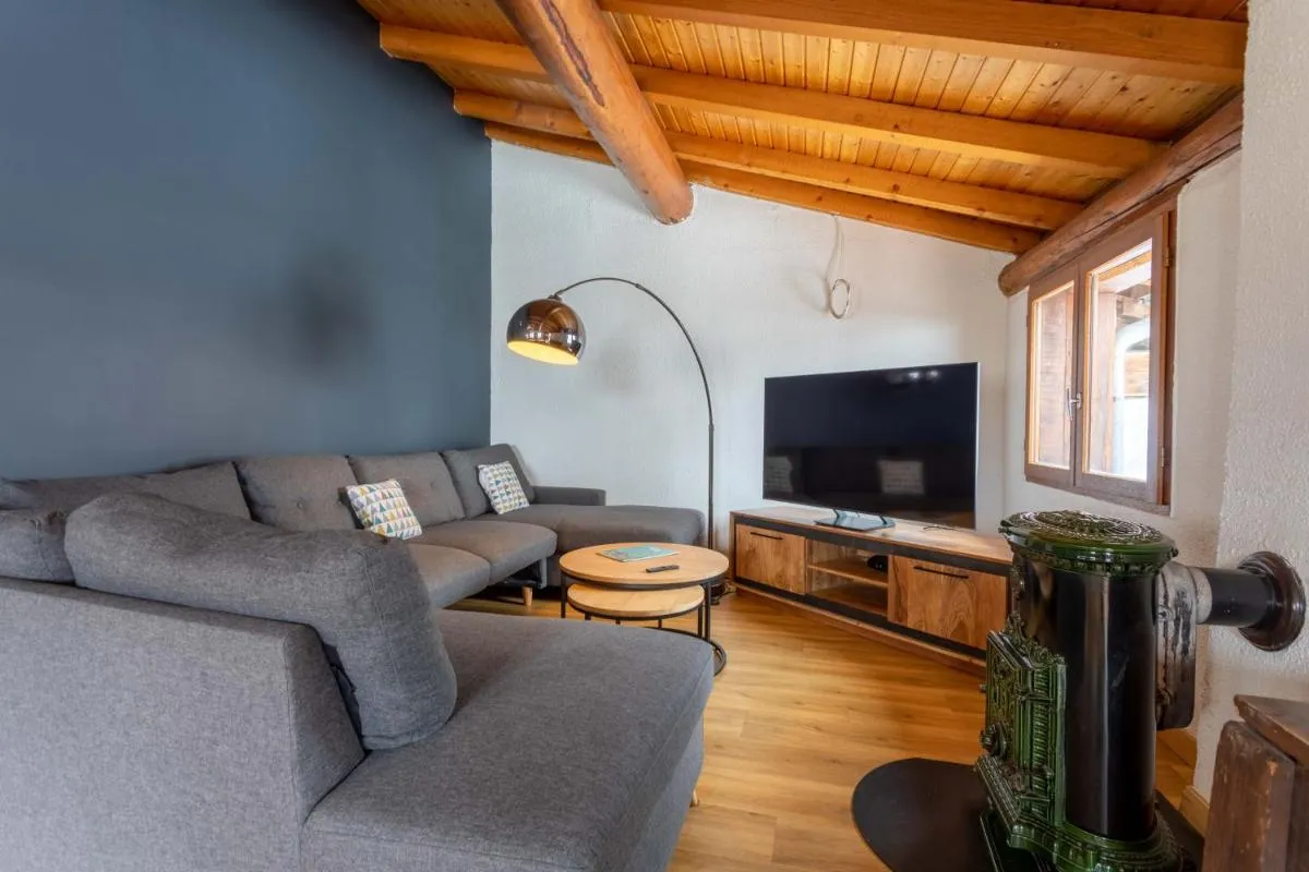 Image 3 of Le petit Paradis, chalet au coeur des 3 vallées