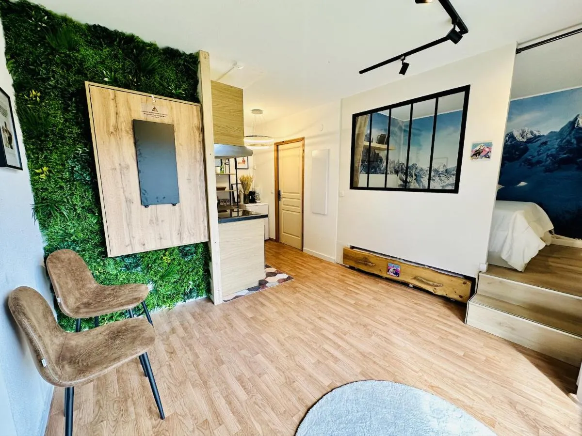 Image 4 of Les 3 Vallées, Appartement Montagnard avec Spa et Piscine