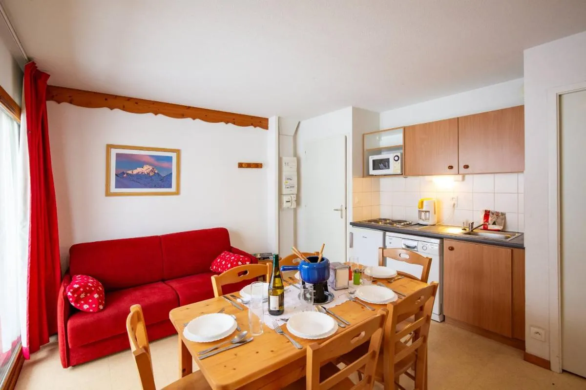 Image 6 of Les Balcons PROCHE PARC NATIONAL VANOISE appartements 2 pieces 6 pers CABINE