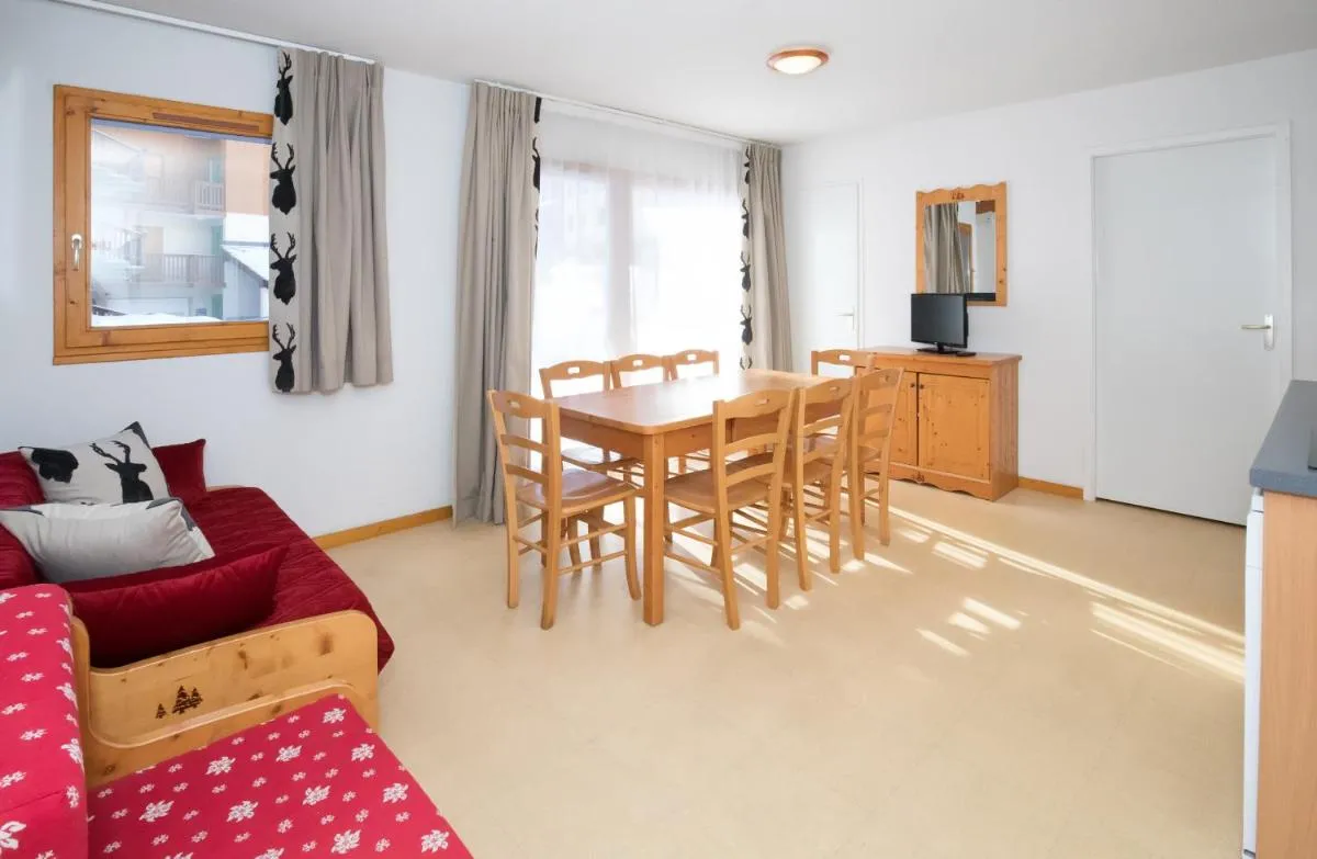 Image 2 of Les Balcons PROCHE PARC NATIONAL VANOISE appartements 4 pieces 8 pers