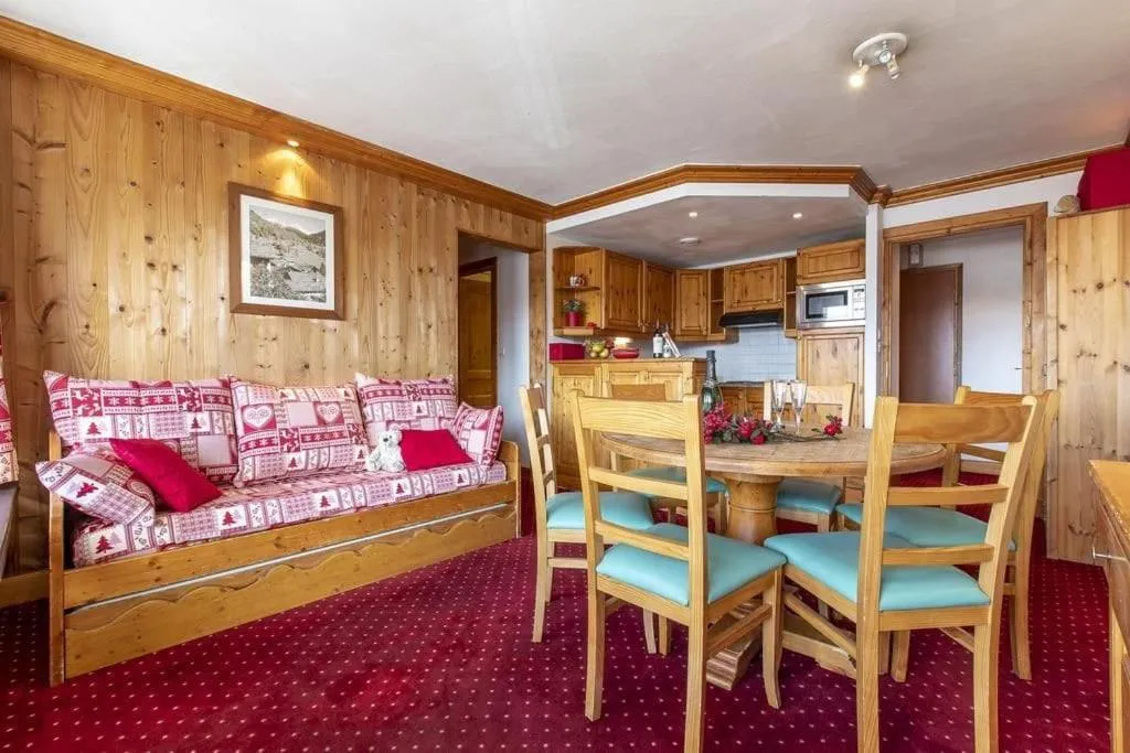 Image 2 of Les Glaciers Residence by Alpstays