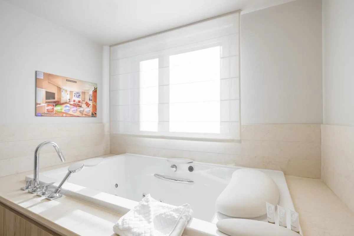 Image 4 of Les Suites de la Potinière