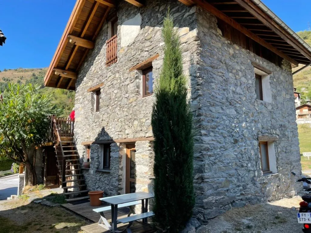 Image of MAISON DES VIGNES- TROQUAÏROU et BECCA MOTTA