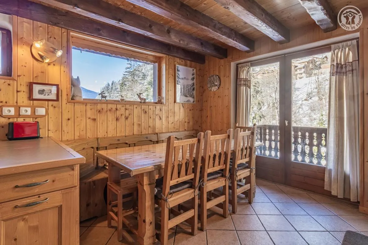 Image 2 of Magnifique chalet Mistouflon