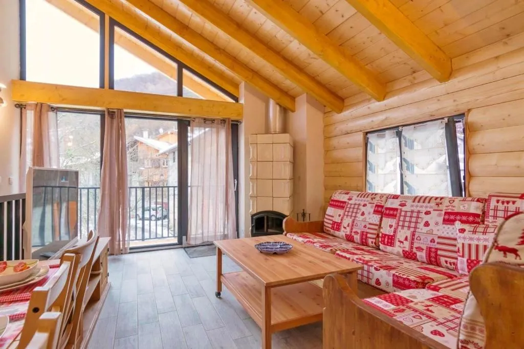 Image of Maison chaleureuse à Courchevel avec vue sur montagnes