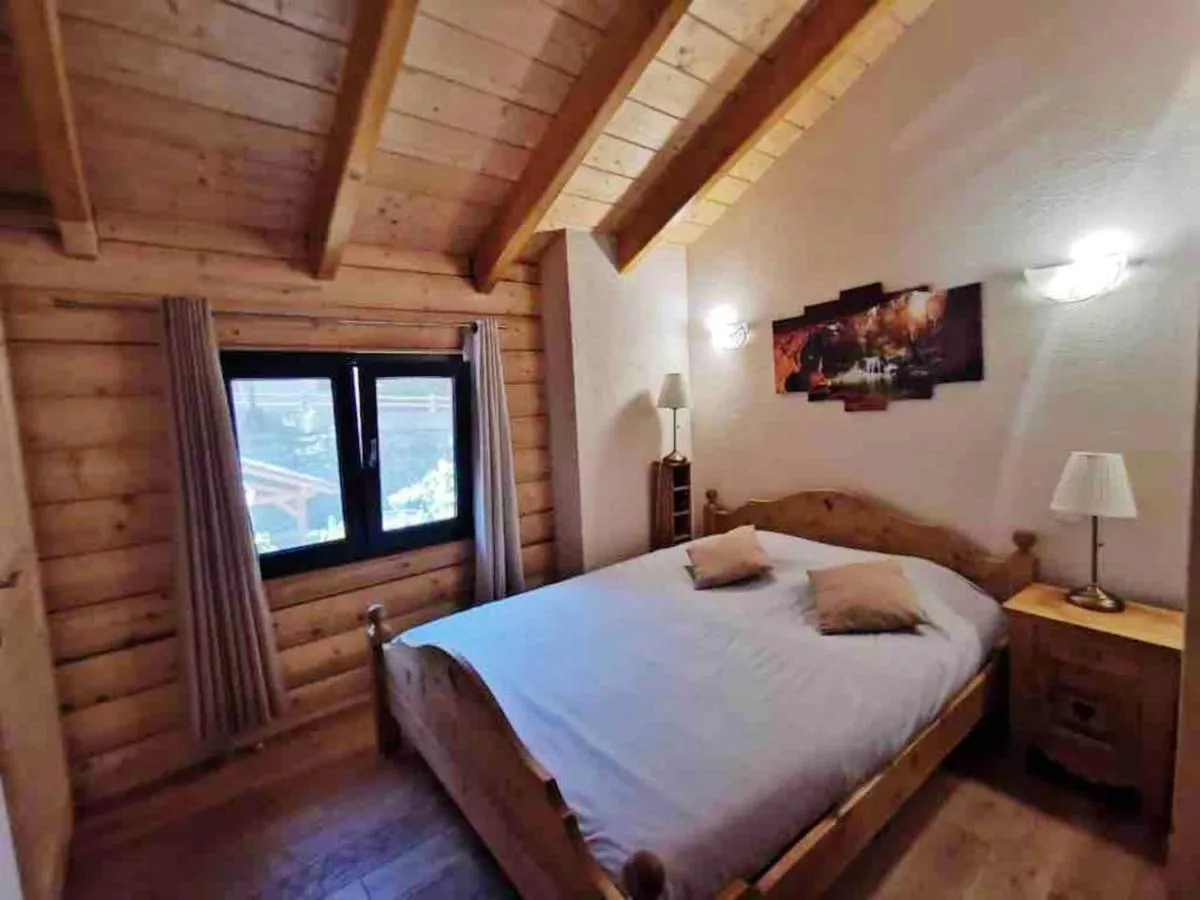 Image 1 of Maison chaleureuse à Courchevel avec vue sur montagnes