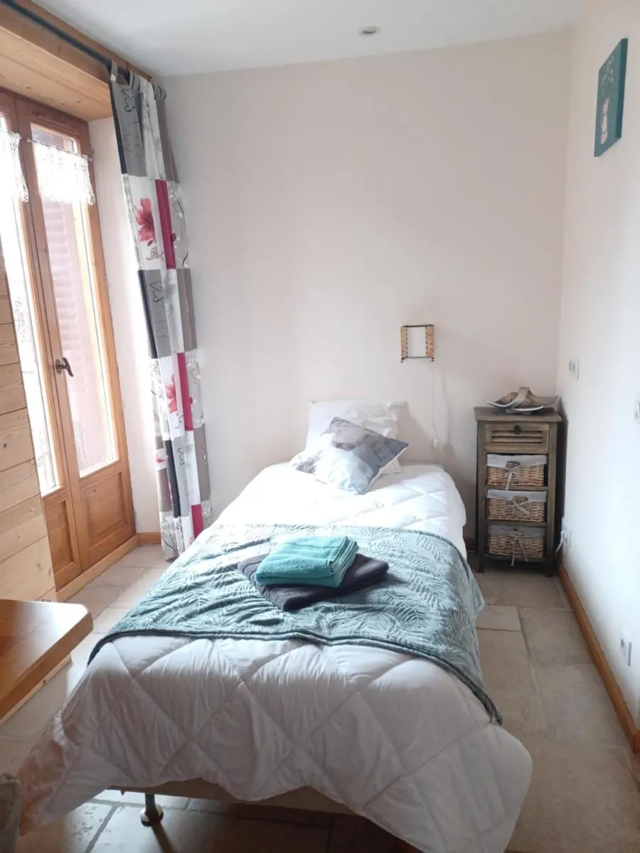 Image 4 of Maison de village l autentic