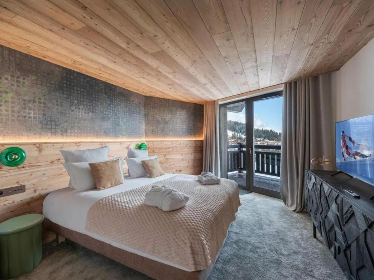 Image 3 of Mascara Penthouse Sirio