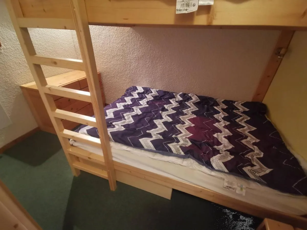 Image 3 of Méribel Mottaret: Apt 6 pers, balcon, casier skis, ascenseur, animaux admis – FR-1-355-33