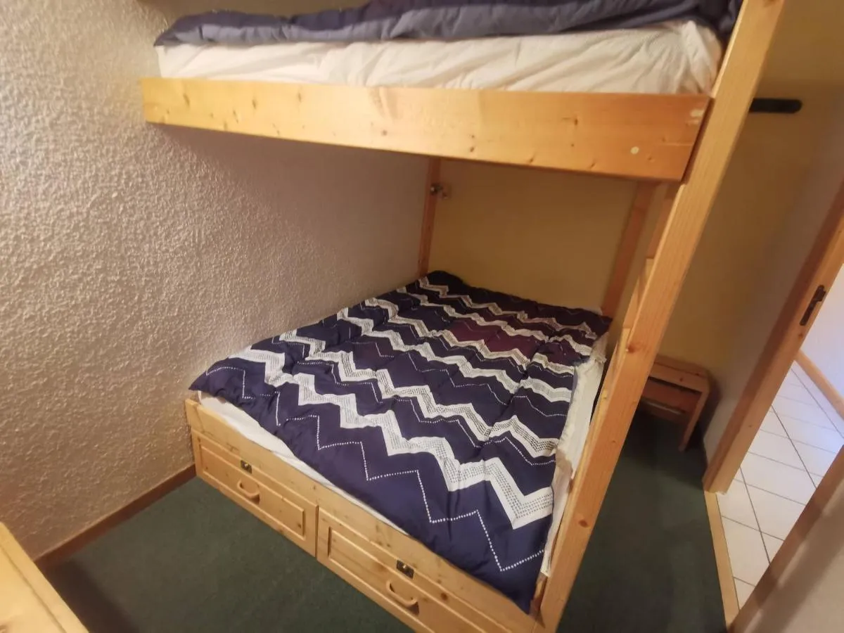 Image 4 of Méribel Mottaret: Apt 6 pers, balcon, casier skis, ascenseur, animaux admis – FR-1-355-33