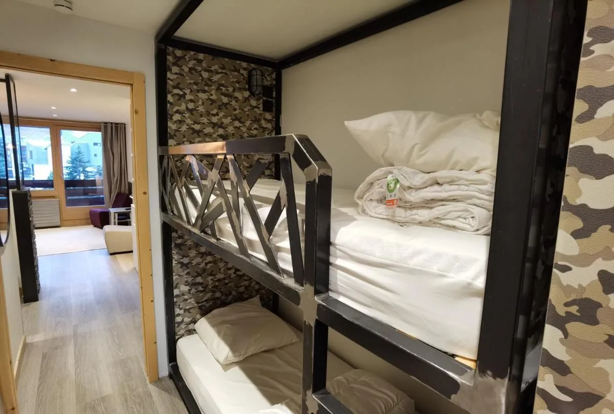 Image 1 of MyHome – Curling A3 15 – Très beau 2 pièces 4pax skis aux pieds – Val Claret