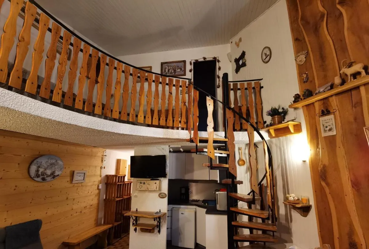 Image 1 of MyHome – Génépis 33 – 4 pax skis aux pieds – Val Claret