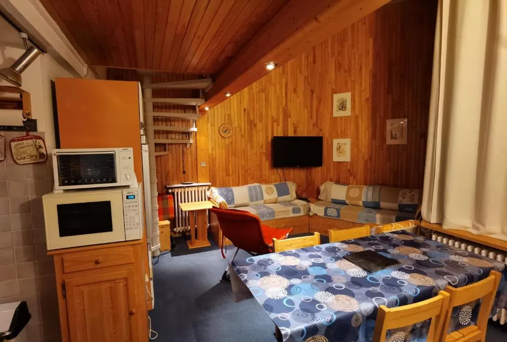 Image of MyHome – Génépis 35 – Duplex 6 pax skis aux pieds – Val Claret