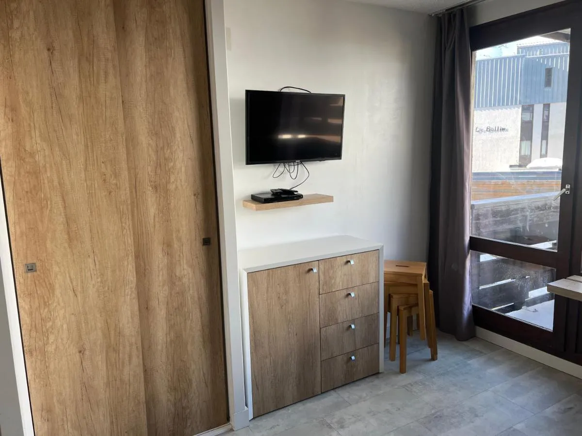 Image 2 of MyHome – Génépis 9 – Studio rénové Tignes Val Claret 4 pax sks aux pieds