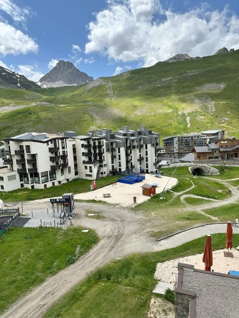 Image 2 of MyHome- Haut Val Claret 43 – Grand duplex 8 pax skis aux pieds Tignes Val Claret