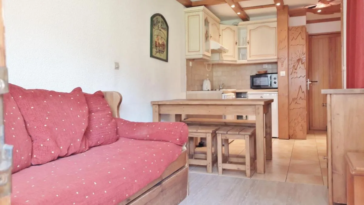 Image 5 of MyHome – Rénové en 2024 ! Hameau Borsat 3 15 – studio 2 cabines 4 pax sur les pistes