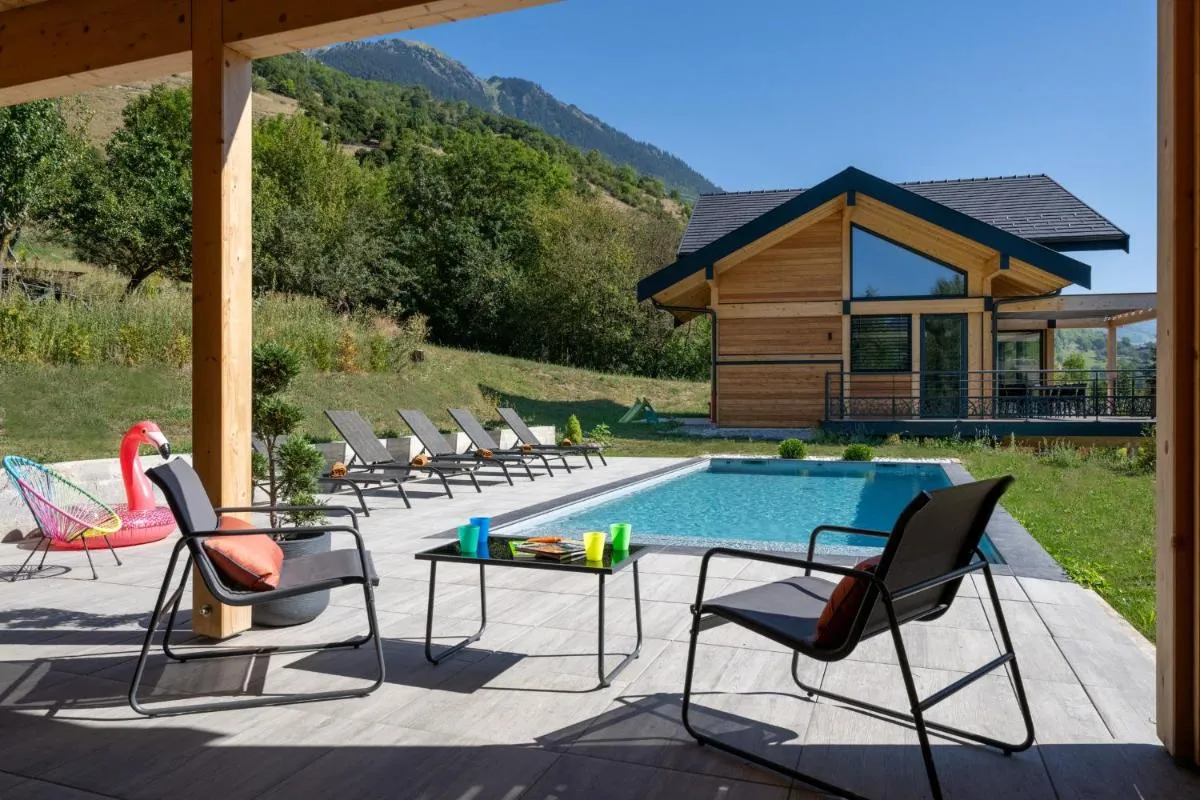 Image 2 of New chalet with Jacuzzi, summer pool, pétanque, close to Paradiski