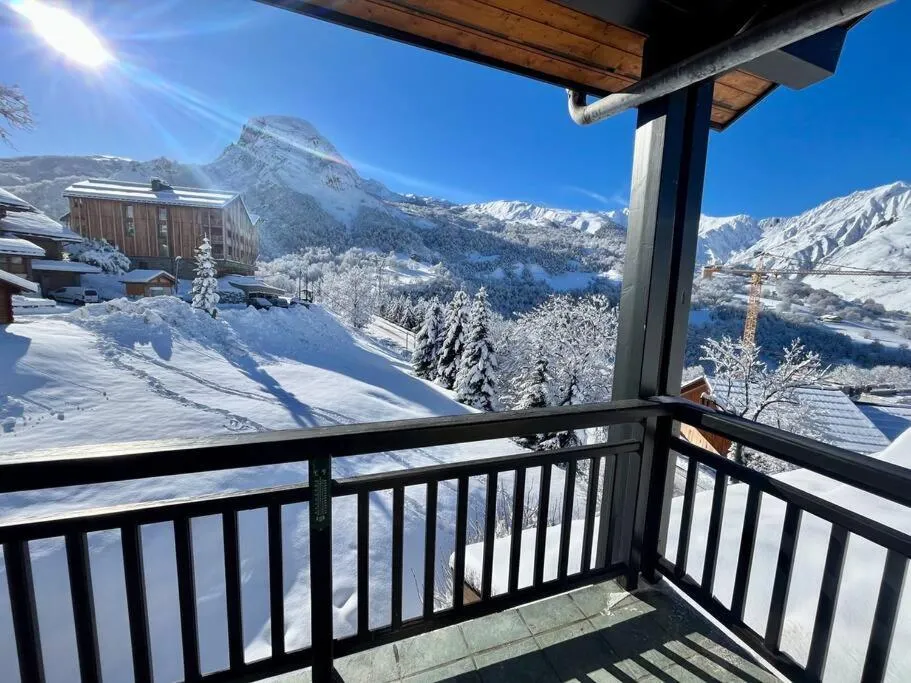 Image of Nid de charme au pied des pistes