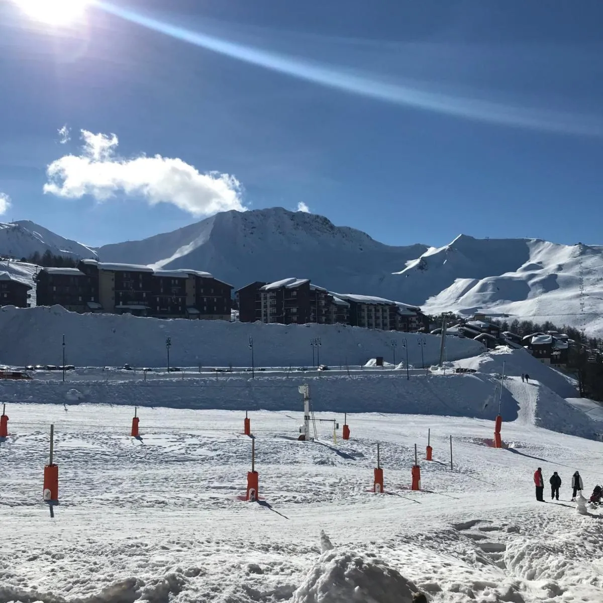 Image 4 of PLAGNE SOLEIL – 5 pers – 4 étoiles Paradiski – vue montagne – accès direct pistes skis aux pieds
