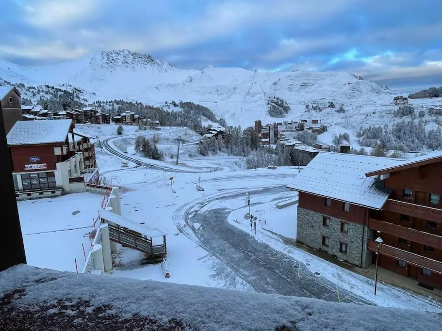Image 4 of Plagne Soleil : Pistes et vue