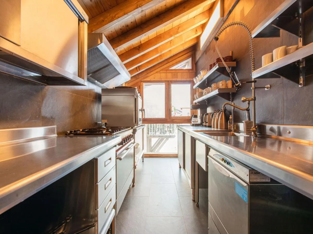 Image 5 of Prestigious chalet with views in Vanoise