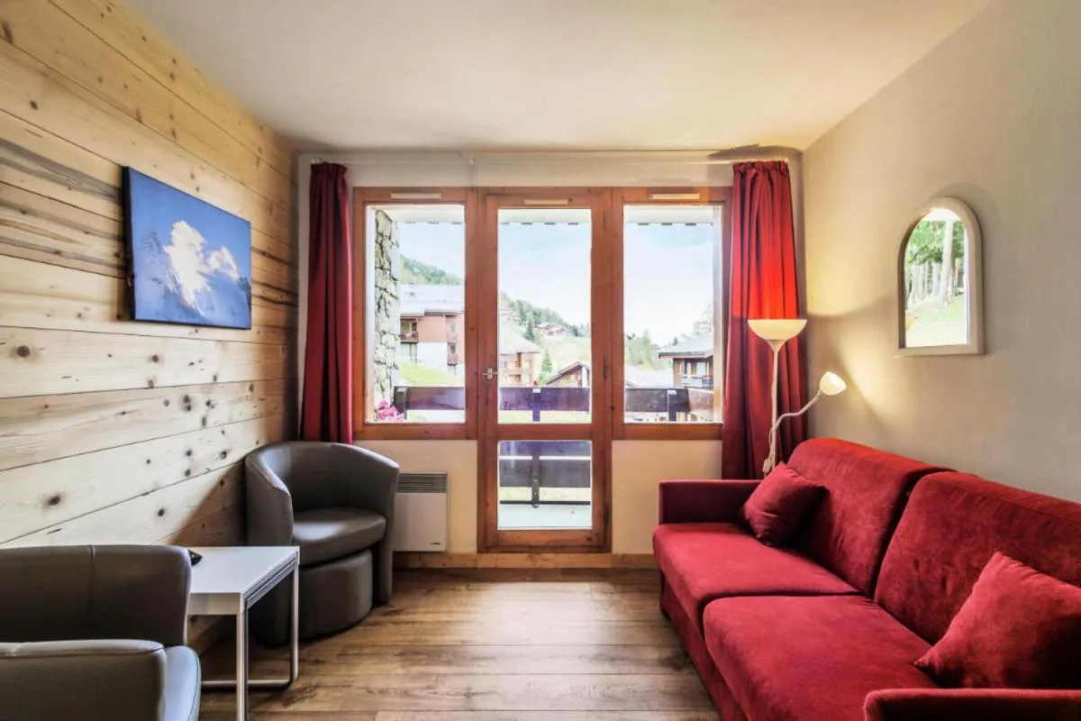 Image 3 of Résidence Le Hameau du Sauget – maeva Home – 2 Pièces 4 Personnes Sélection 83