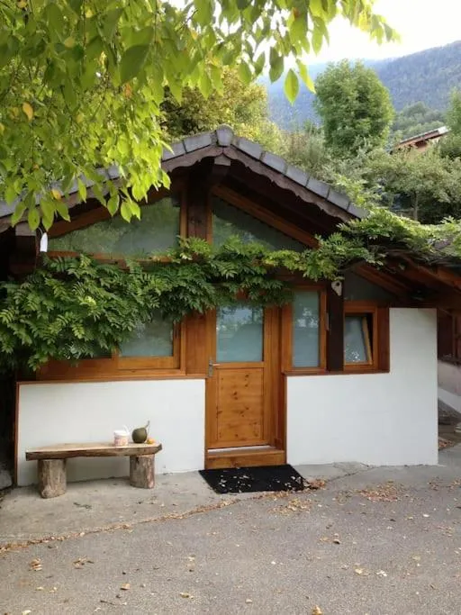 Image 5 of SAVOIE/ petit chalet studio meublé