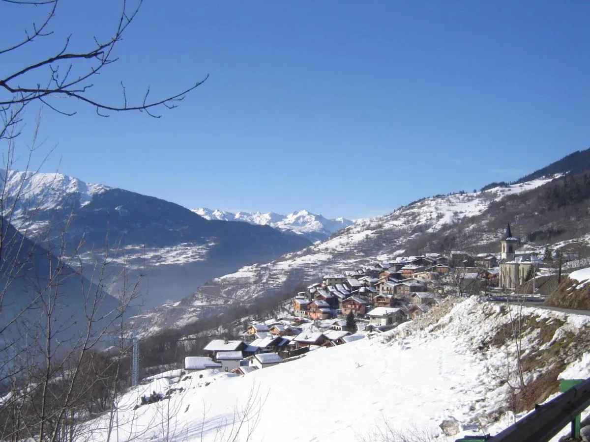 Image 5 of Ski Chalet – Chez Helene Ski fb