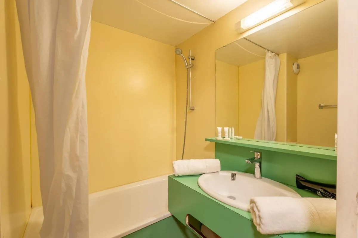 Image 3 of Ski In-Out – Heart of Val Thorens Convenient Flat, WiFi 92