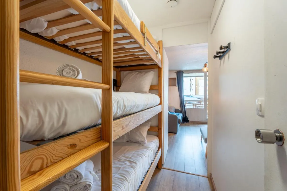 Image 5 of Ski In-Out – Heart of Val Thorens Convenient Flat, WiFi 92