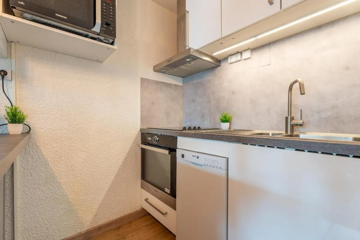 Image 6 of Ski In-Out – Heart of Val Thorens Convenient Flat, WiFi 92