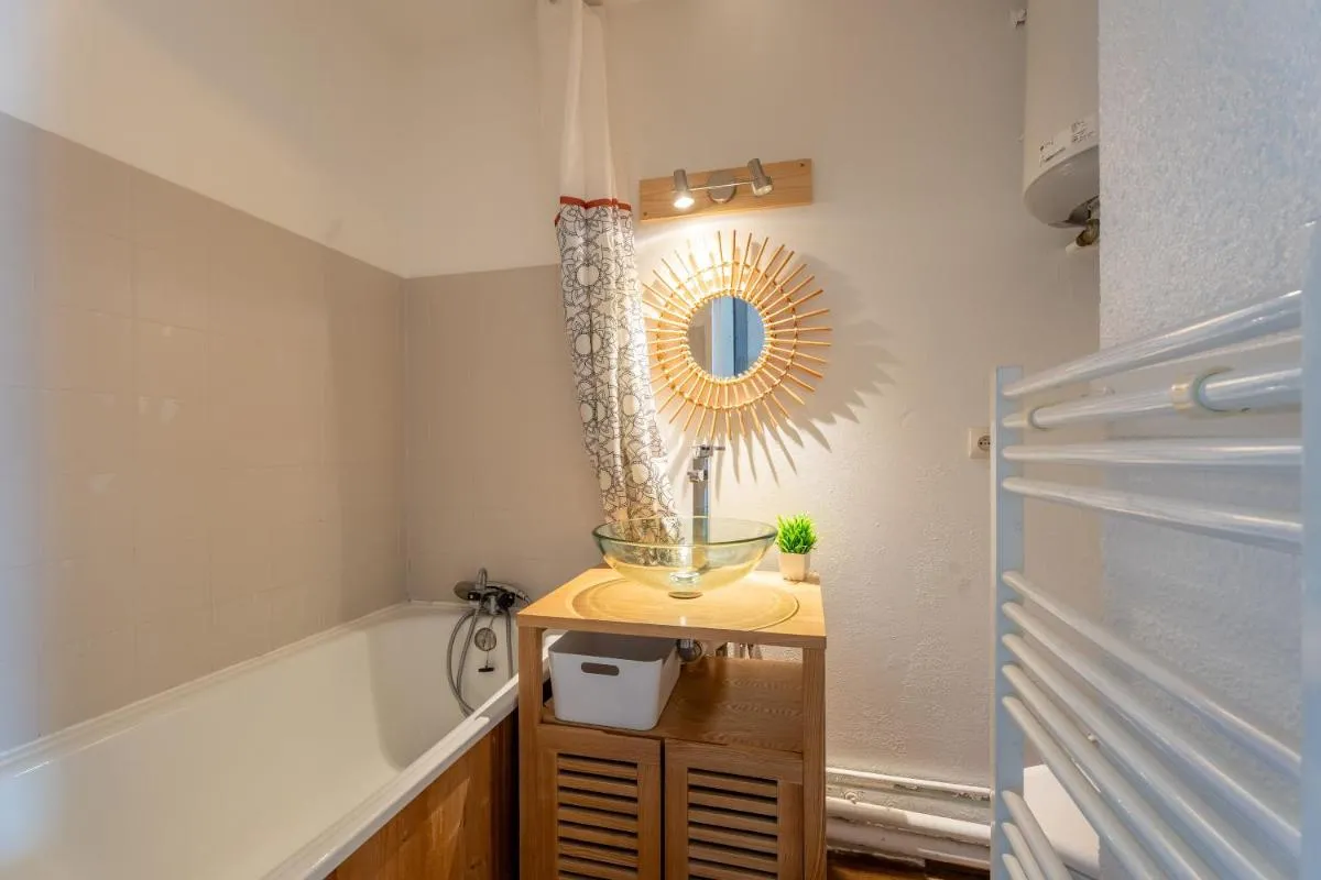 Image 3 of Ski In-Out – Heart of Val Thorens Cosy Apartment, WiFi 1003