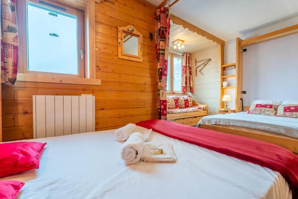 Image of Ski In-Out – Heart of Val Thorens Cosy Apartment, WiFi 215