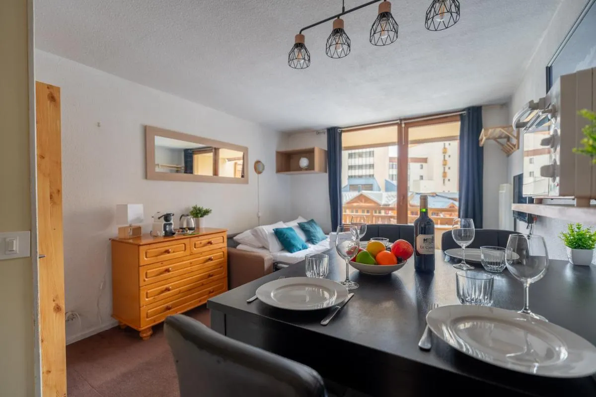 Image 5 of Ski In-Out – Heart of Val Thorens Modern Apartment, WiFi 93