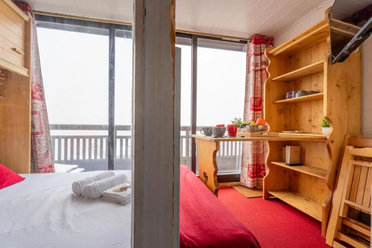Image 5 of Ski In-Out – Heart of Val Thorens Superb View, Wifi, TV 2606