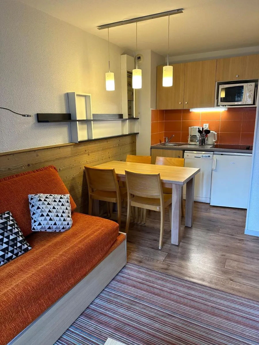 Image 3 of Ski-in ski-out 1 bed, La Tania