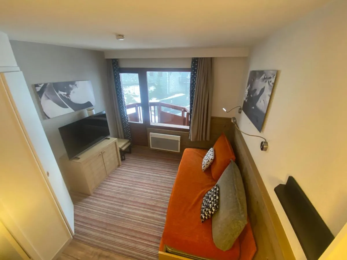 Image 2 of Ski-in ski-out 1 bed, La Tania